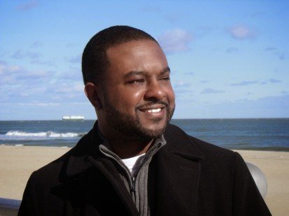 Boy Meets Girl: Guest Post by Lamar Giles (author of Fake ID and Endangered)